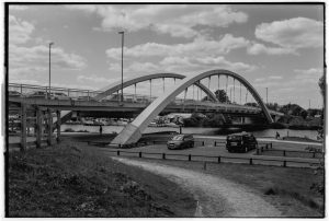 walton-bridge-black-and-white-old-style-photograph