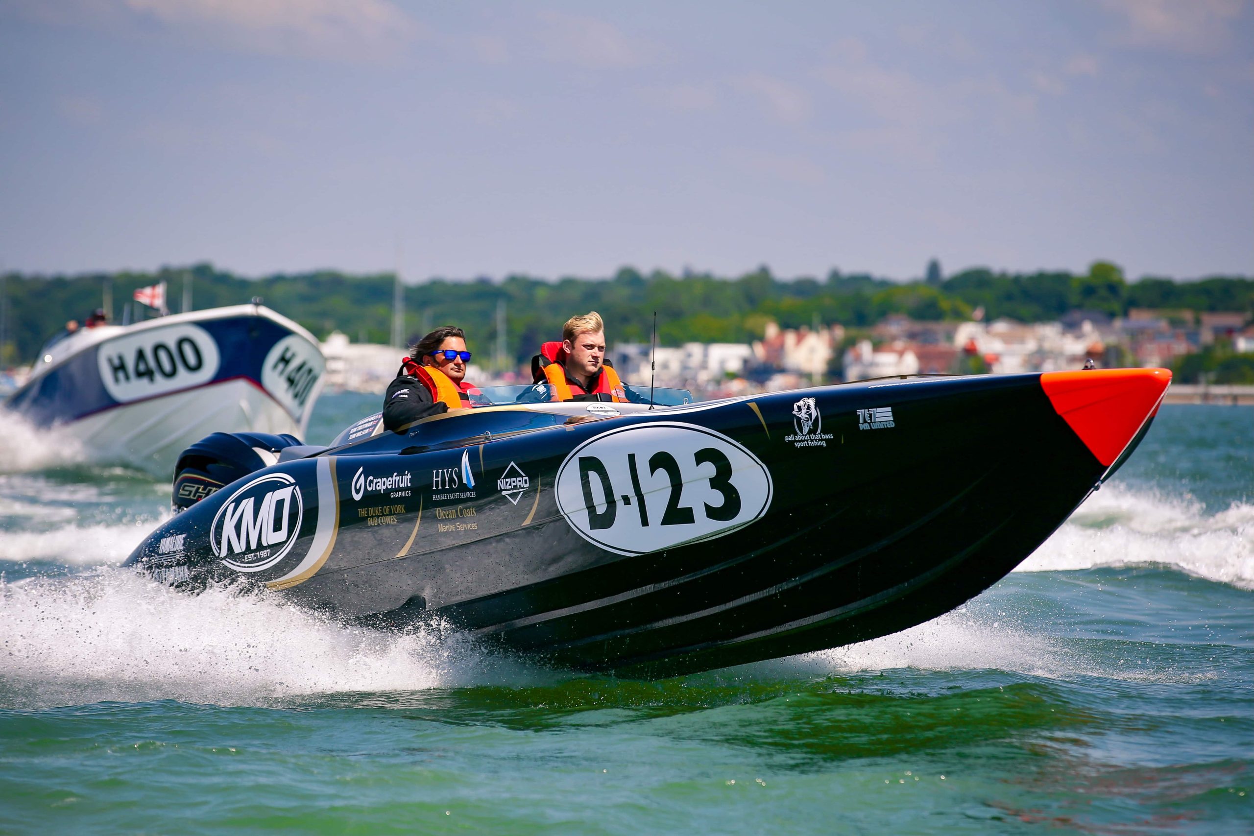 speedboat-sea-colour-photograph
