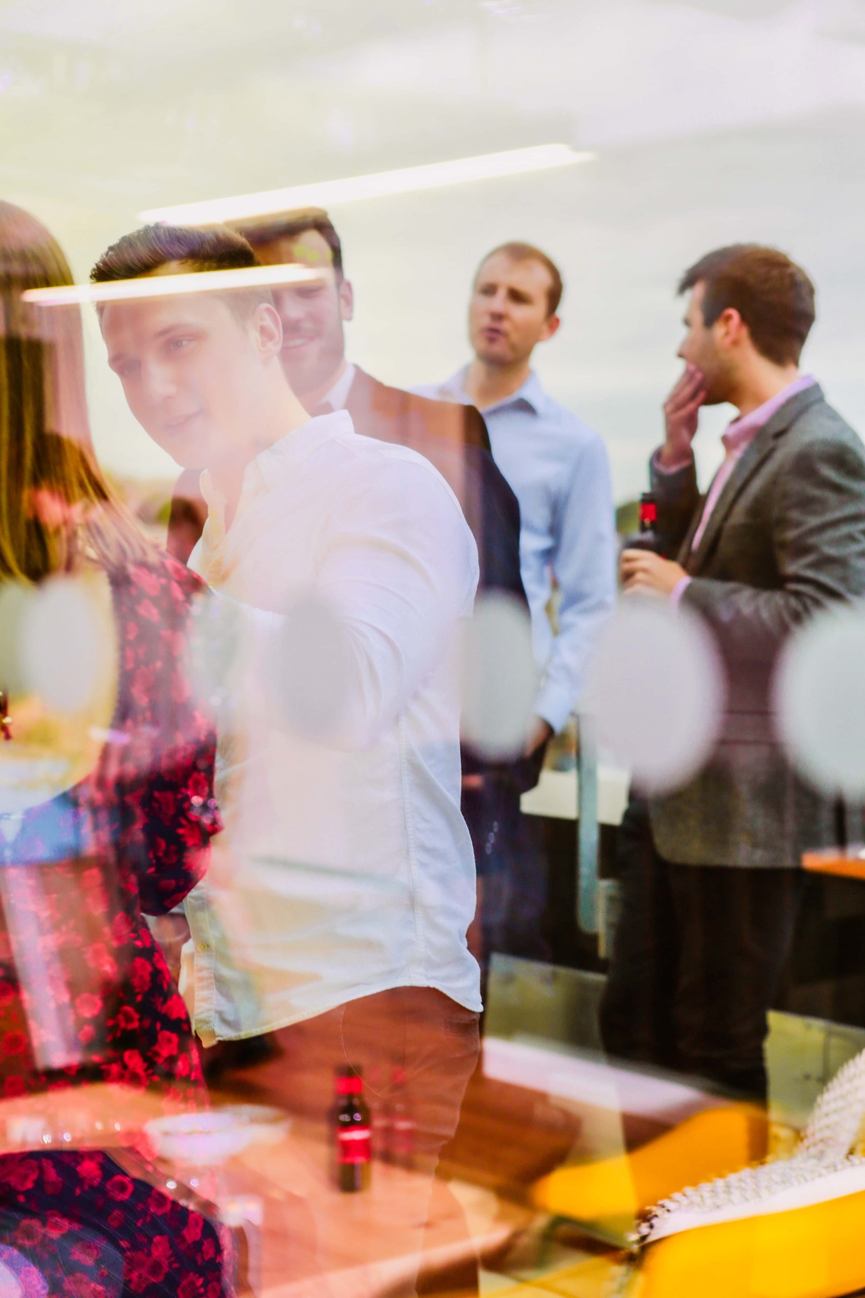 business-event-people-talking-photoshoot-colour